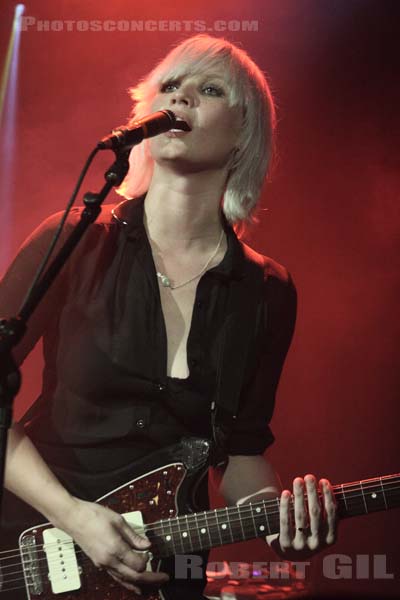 THE RAVEONETTES - 2007-09-20 - PARIS - La Maroquinerie -  Sharin Foo